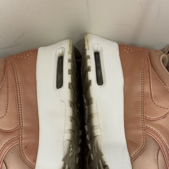 Women's Nike Air Max Thea Rose Gold Sneakers Size 9.5 Leather Shoes - Picture 8 of 13